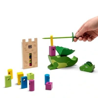 ijne motoriek stimuleren met het houten BS Toys Draak Steken spel voor basisscholen en kinderopvang