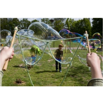 bubblelab-zeepbellen-buitenspelen-stem-ontdekken_1839997468