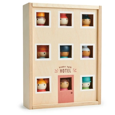 Houten poppetjes die creativiteit en taalontwikkeling stimuleren.