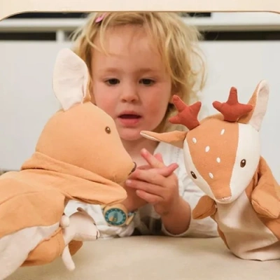 Hertenkalf poppenkastpop voor kleuters en kinderopvang van Egmont Toys verkrijgbaar bij Het Speellab.