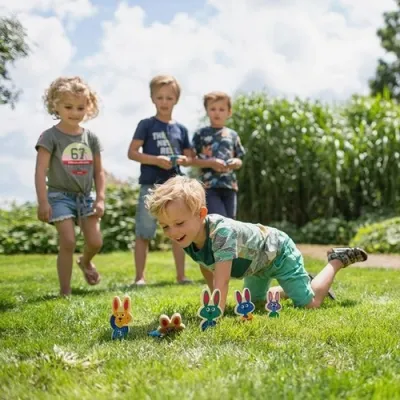 Actief speelgoed voor kinderen met pittenzakjes en mikspel