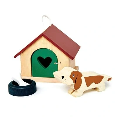 Het houten hondenhuisje op schaal 1 op 12 passend in een Tender Leaf Toys poppenhuis