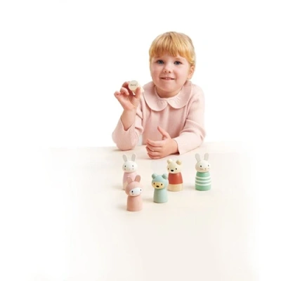 Tender Leaf Familie Beer voor open einde spel en rollenspel.